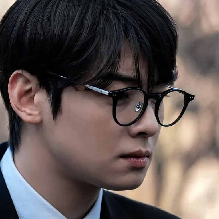 Latest photo of Cha Eunwoo