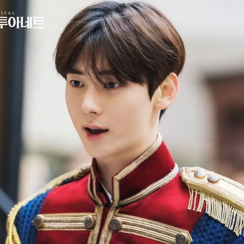 Recent activity shot of Hwang Minhyun