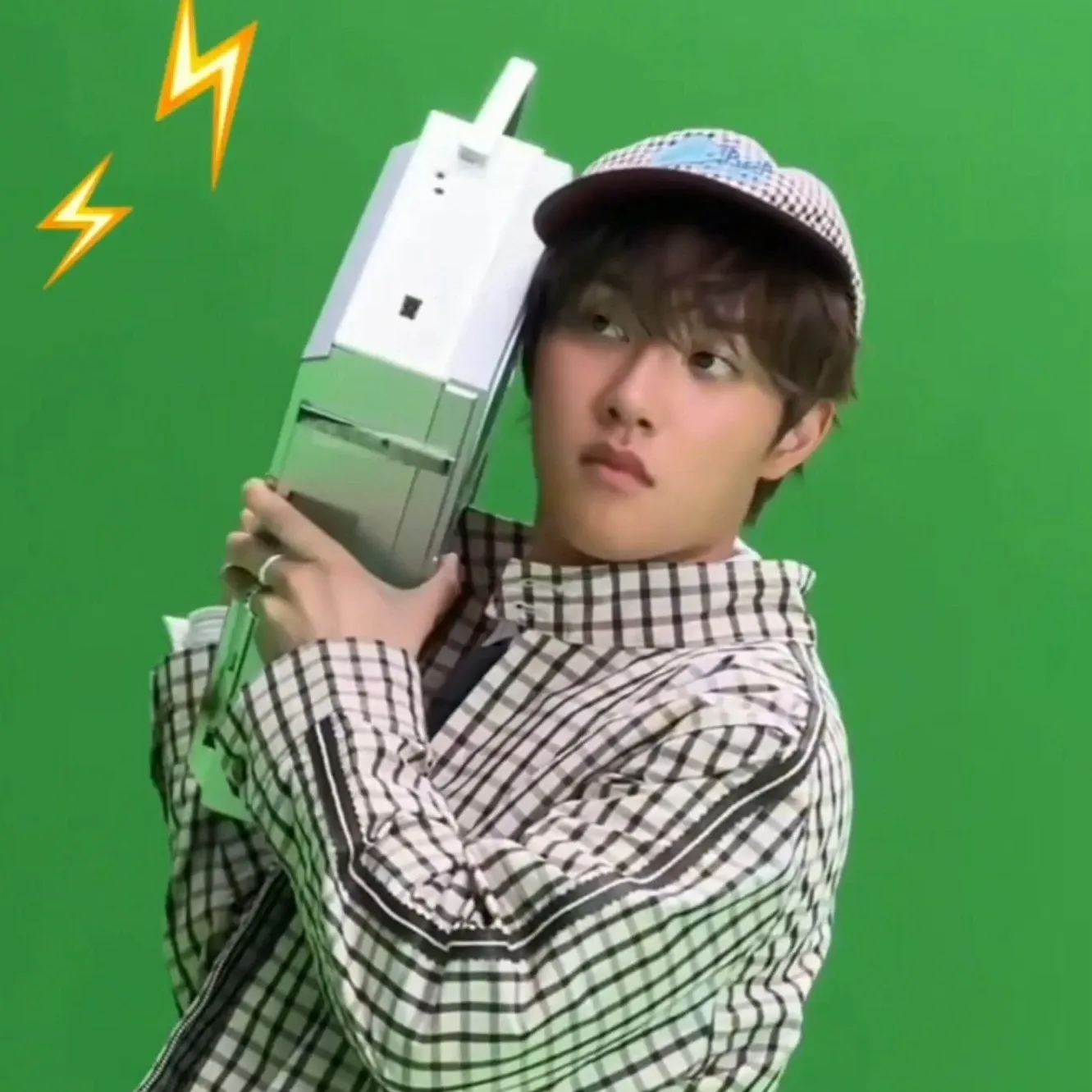 Foto kegiatan terbaru dari Doh Kyungsoo (D.O.)