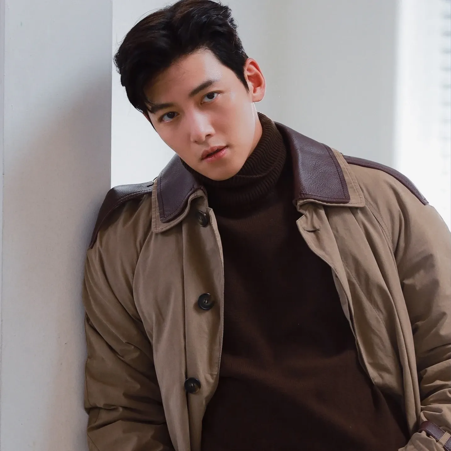 Behind-the-scenes cut of Ji Changwook