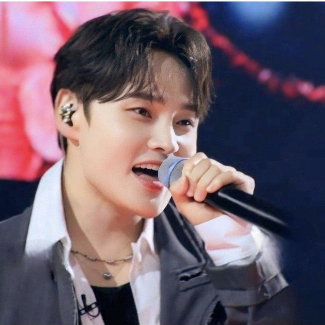 パク・ソジンの最近の活動ショット