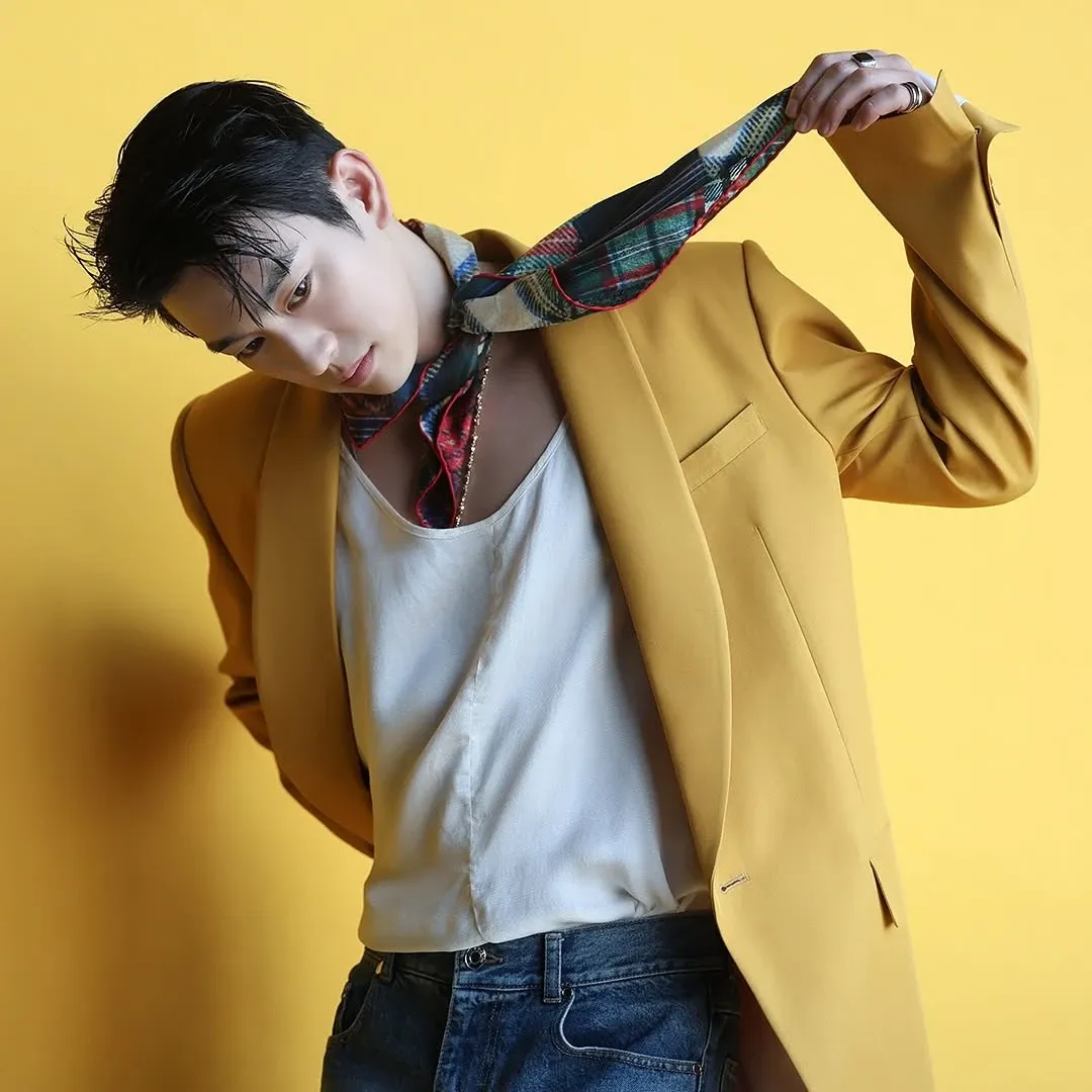 Recent activity shot of Park Jinyoung