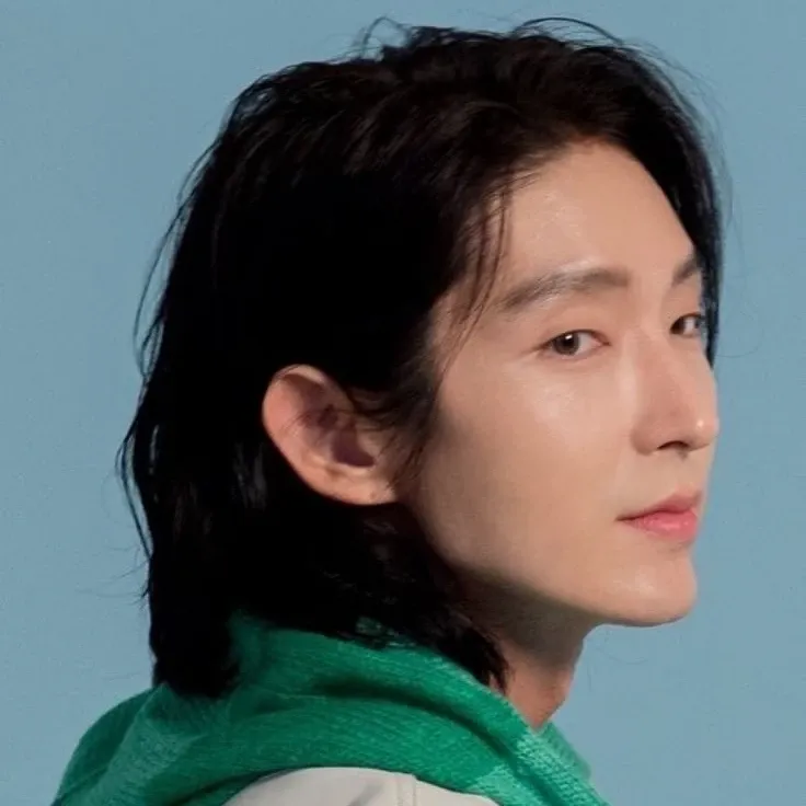 Behind-the-scenes cut of Kim Soohyun