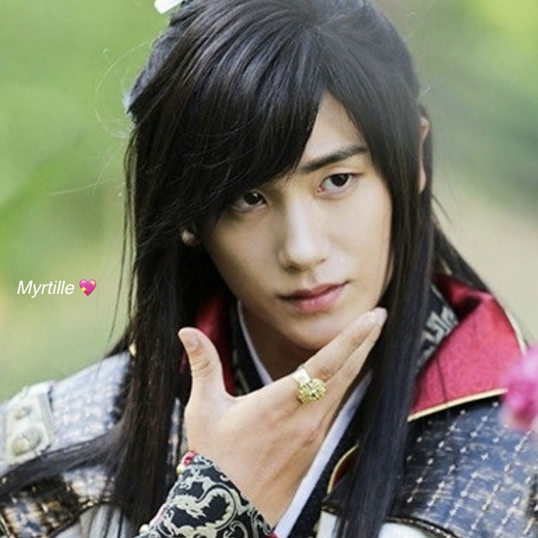 Recent activity shot of Park Hyungsik