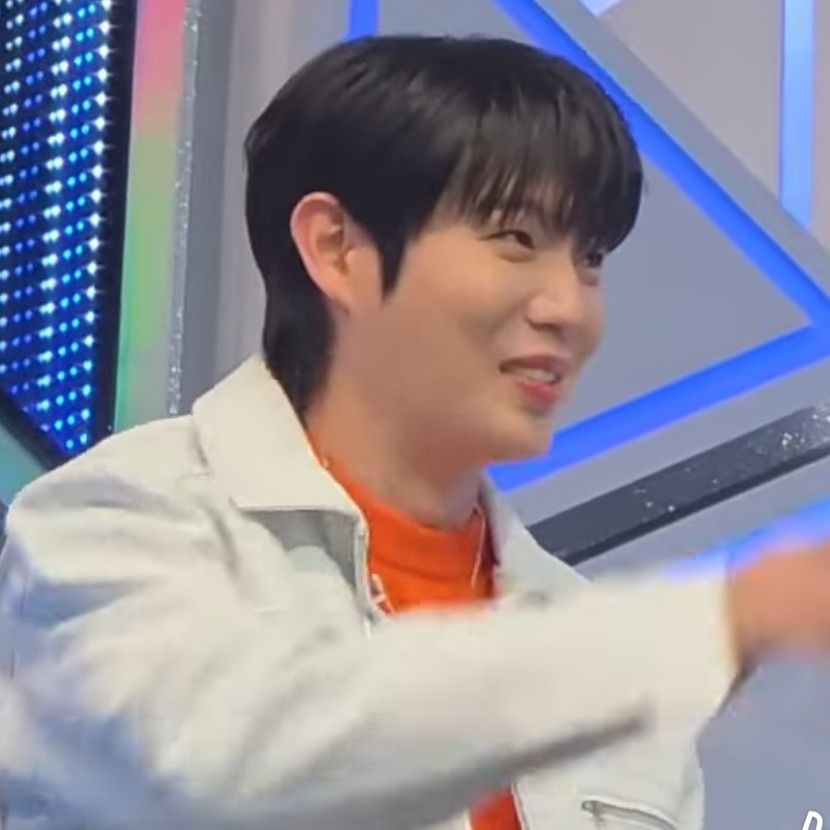 Latest photo of Son Taejin