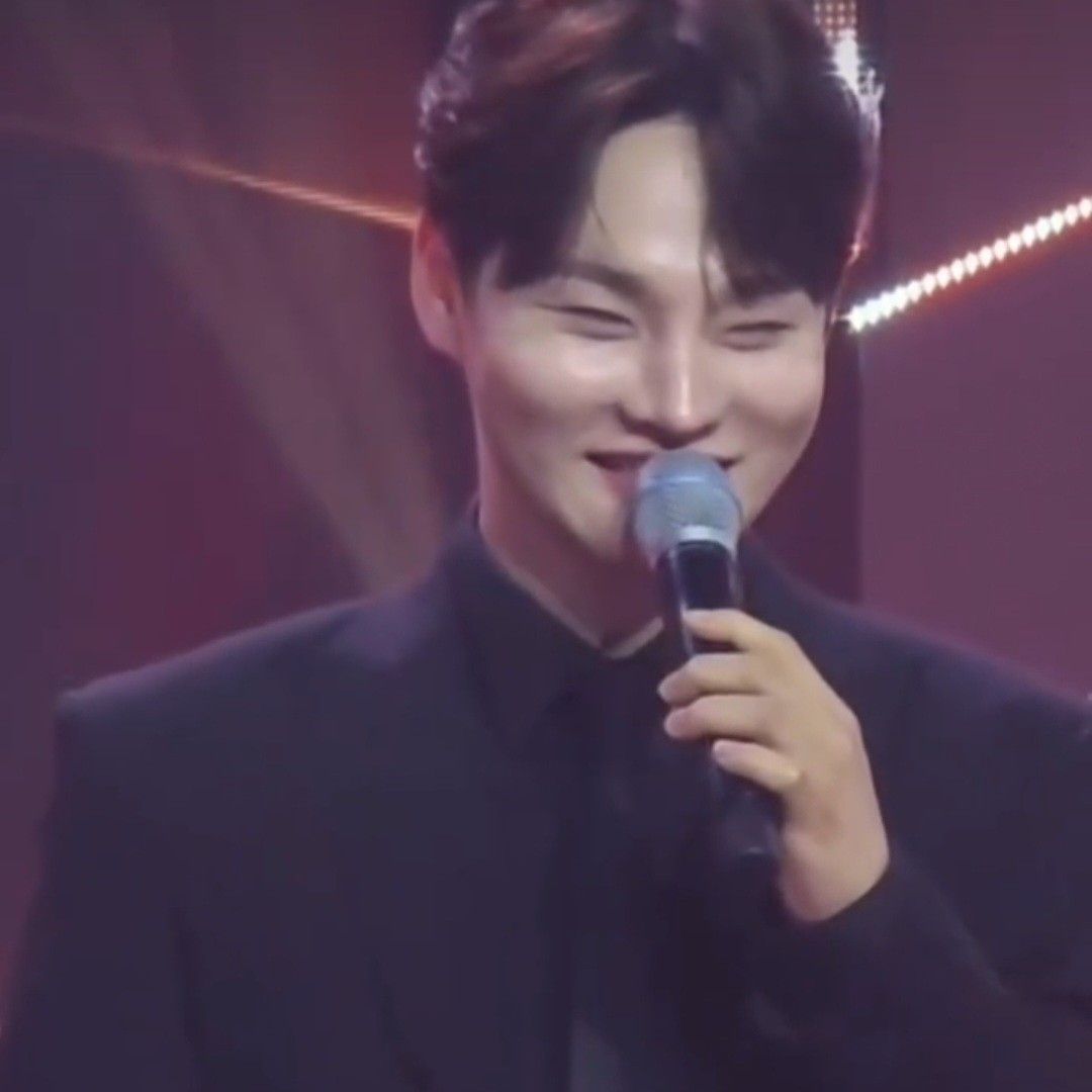 Momen yang diabadikan oleh penggemar Park Seojin