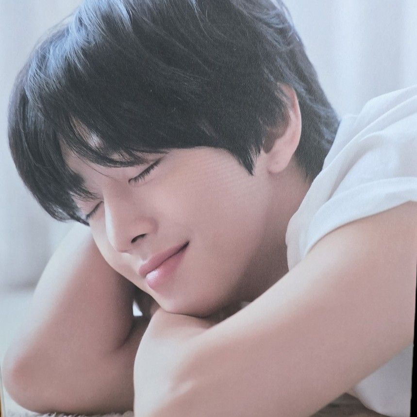 粉丝拍下的安孝燮瞬间