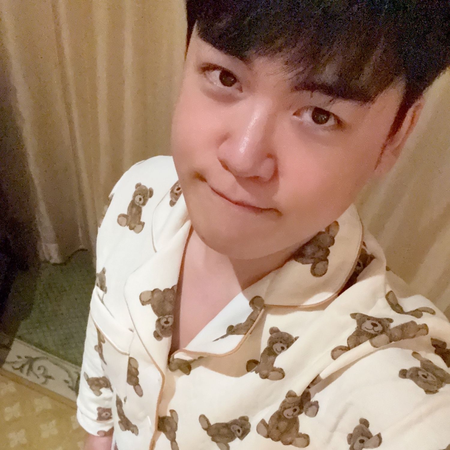 Gumayusi的最新照片