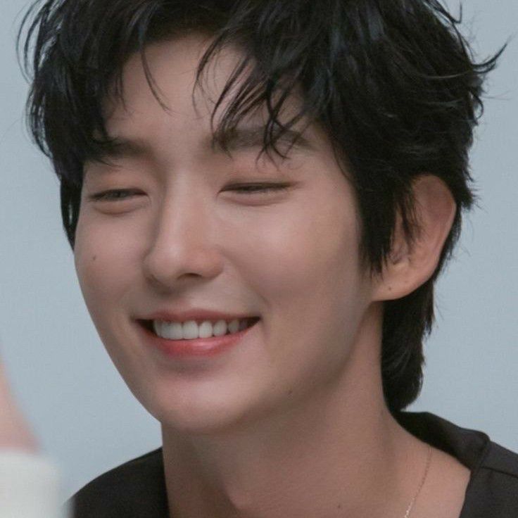 Cuplikan di balik layar dari Lee Joongi