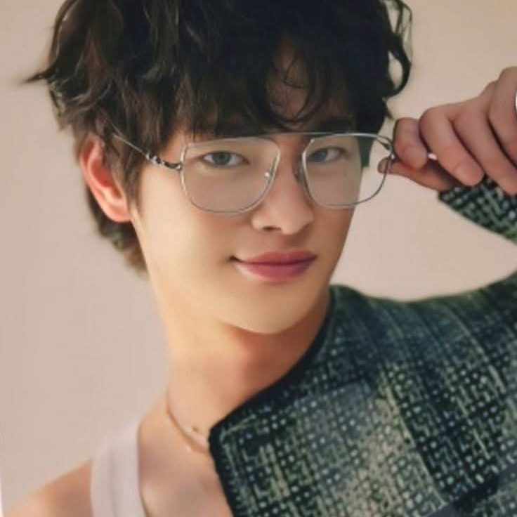 Momen yang diabadikan oleh penggemar Seo Inguk