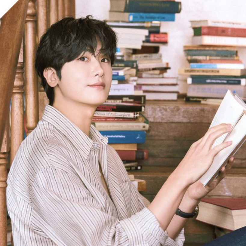 Latest photo of Park Hyungsik