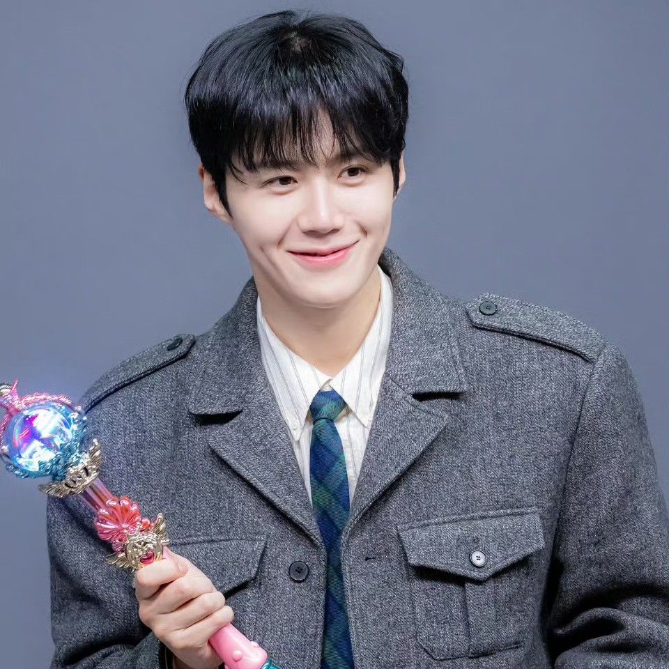 Cuplikan di balik layar dari Kim Seonho