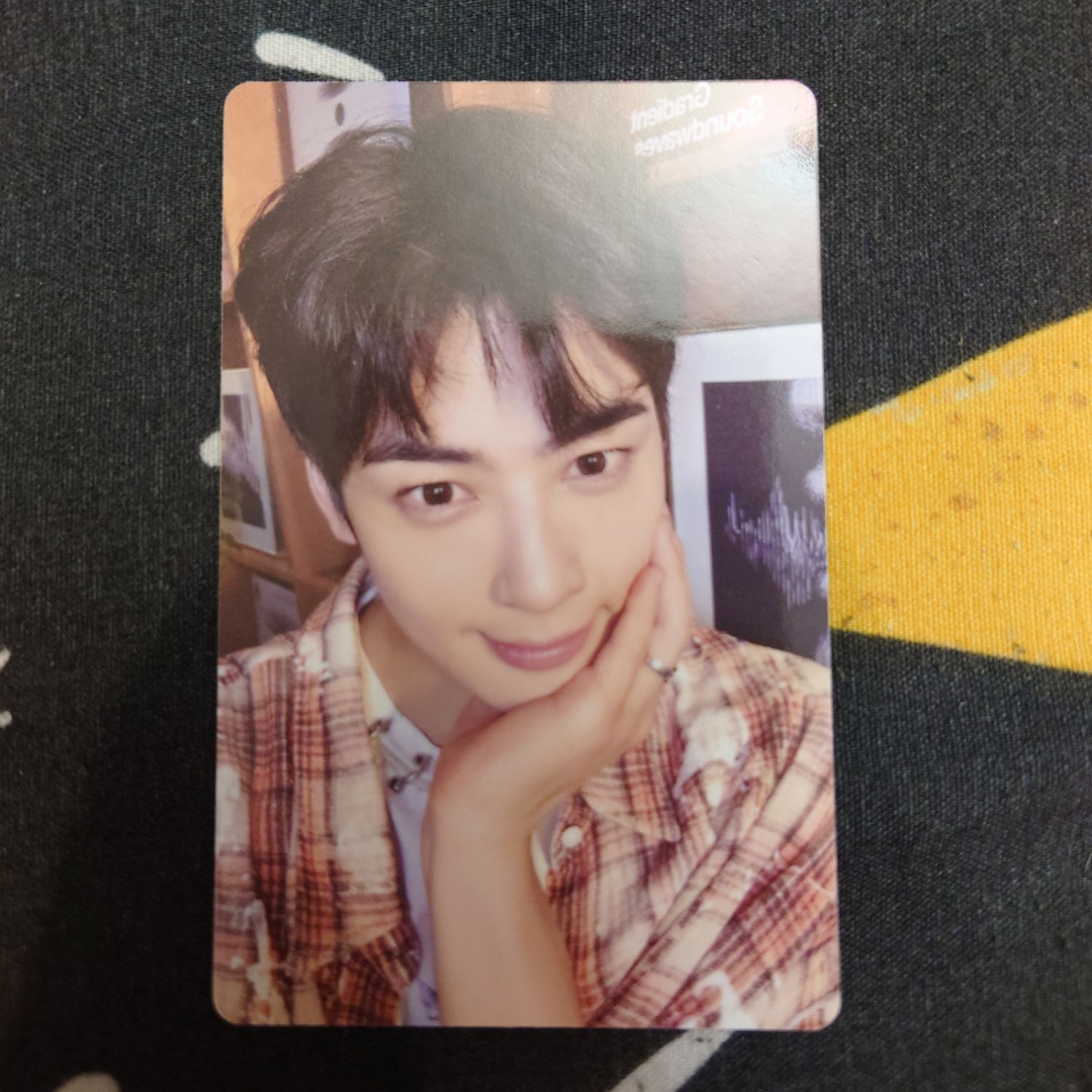 Behind-the-scenes cut of Cha Eunwoo