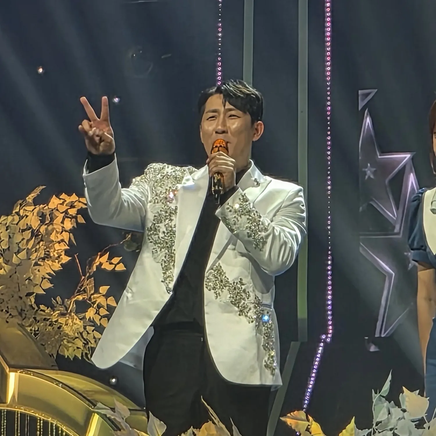 Behind-the-scenes cut of Na Sangdo