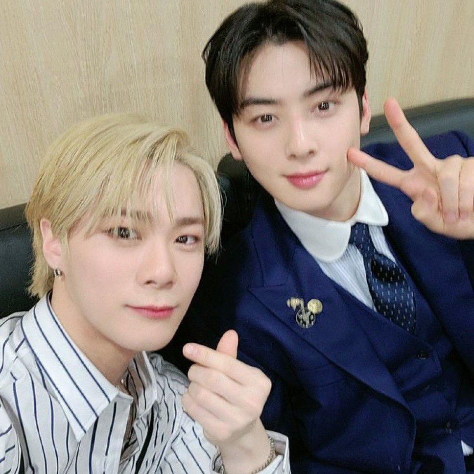 Latest photo of Cha Eunwoo