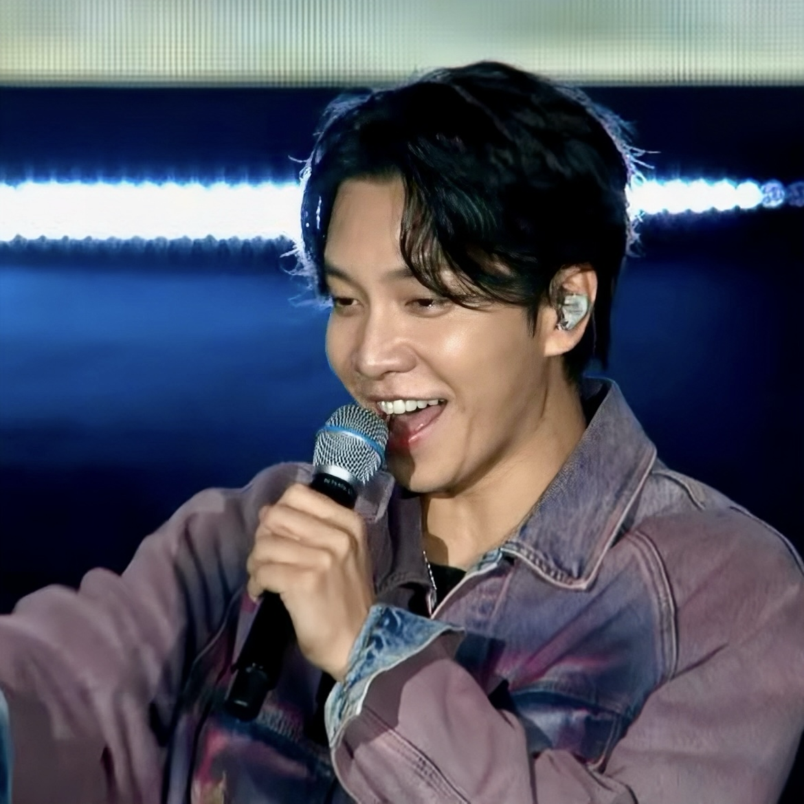 Foto kegiatan terbaru dari Lee Seunggi