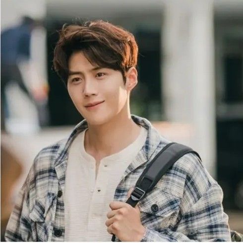 Momen yang diabadikan oleh penggemar Kim Seonho