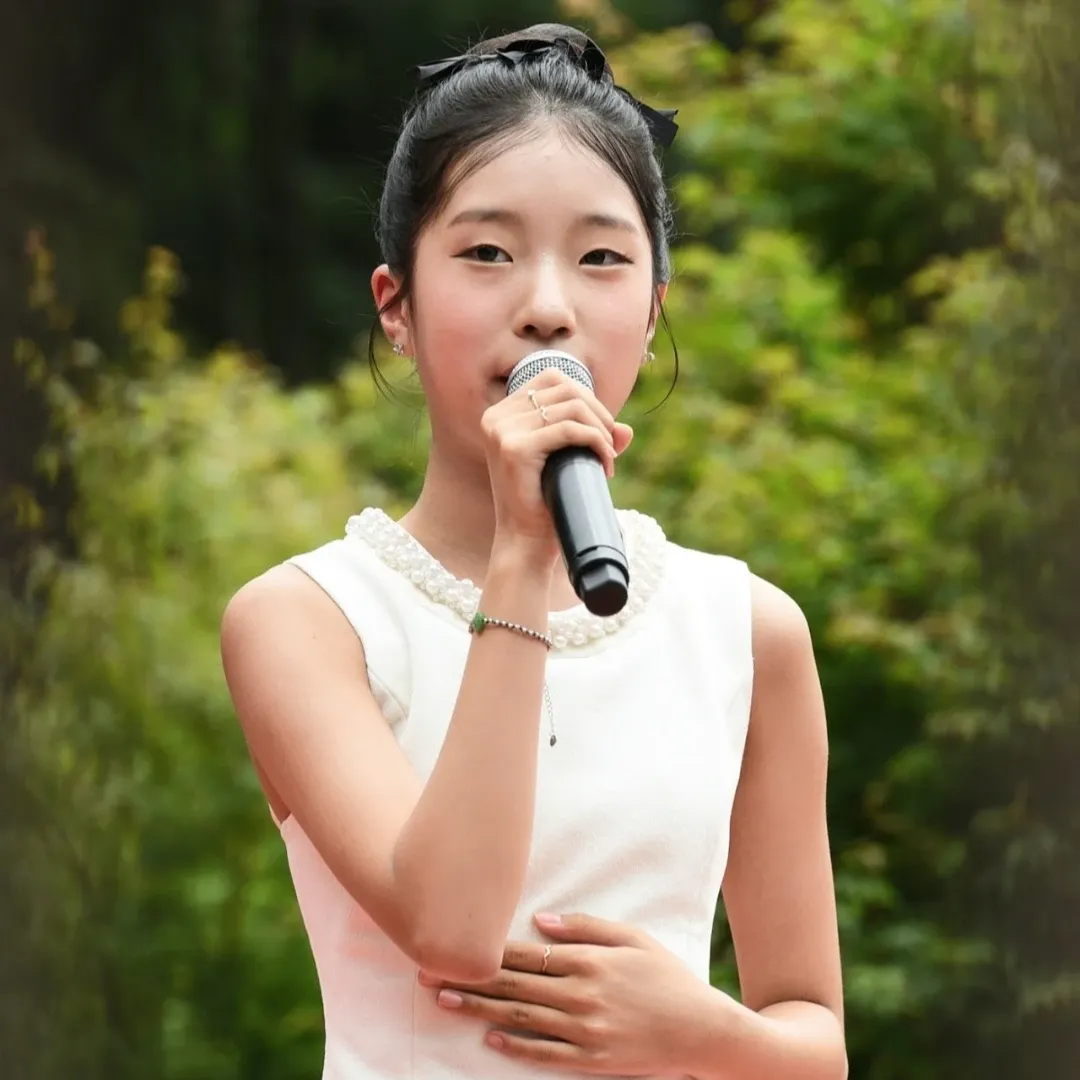 A moment captured by a fan of Bin Yeseo