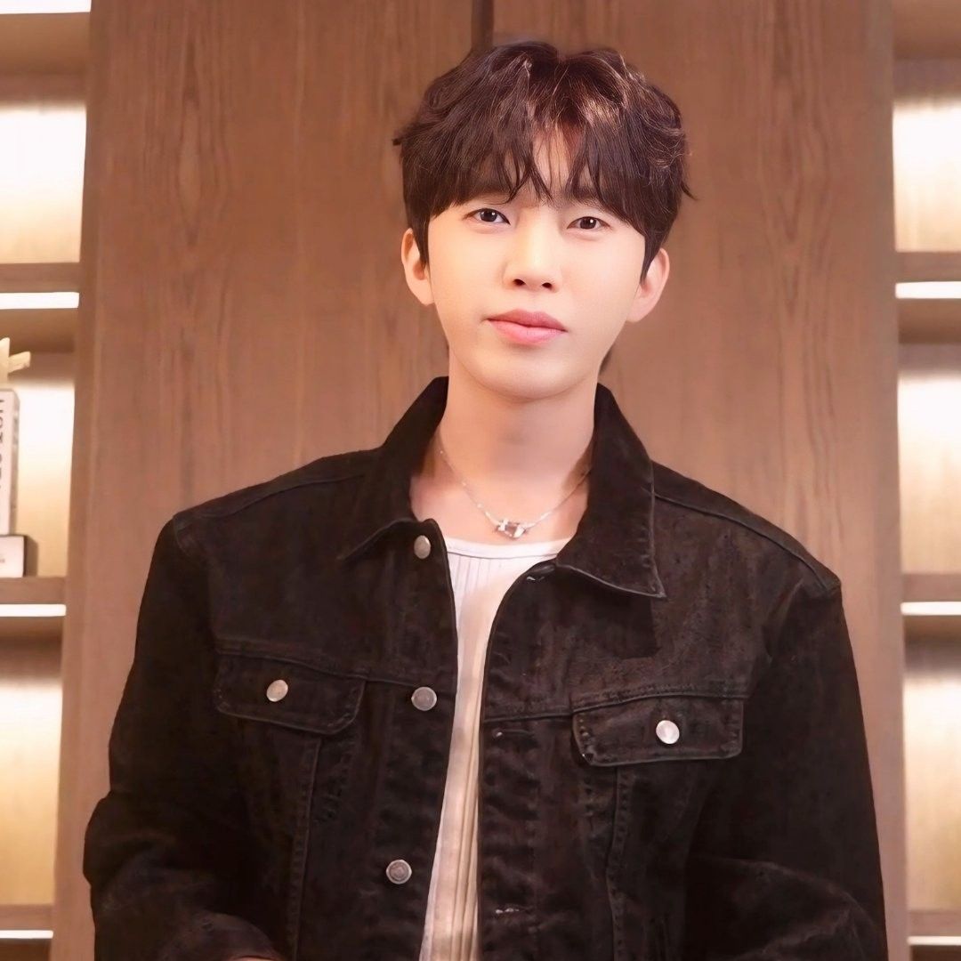 Foto terbaru dari Lim Youngwoong