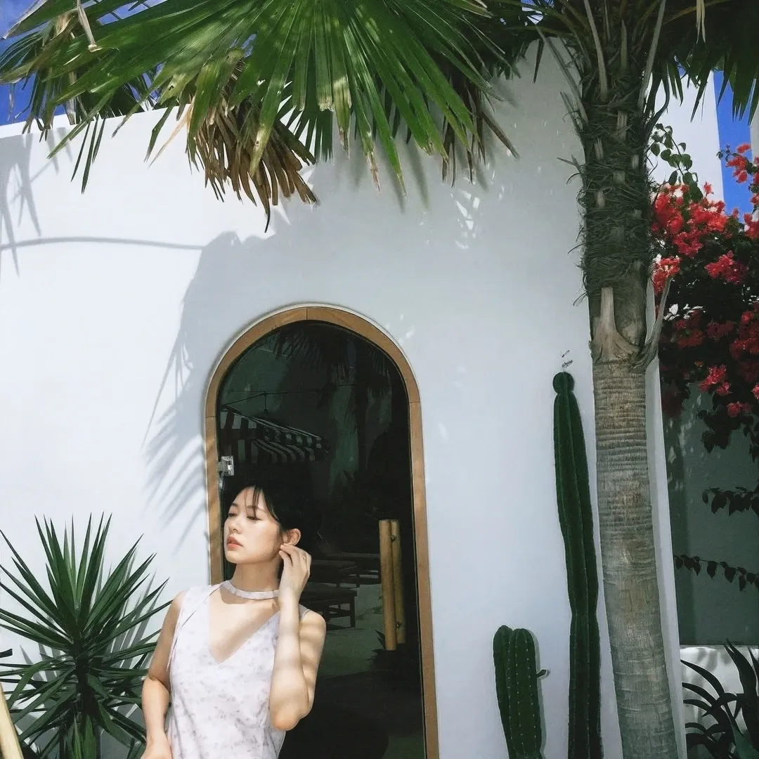 Behind-the-scenes cut of Jung Somin