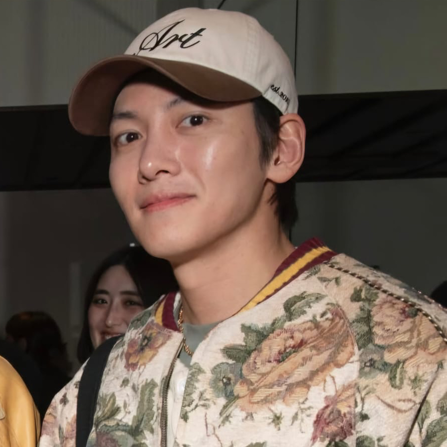 Behind-the-scenes cut of Ji Changwook