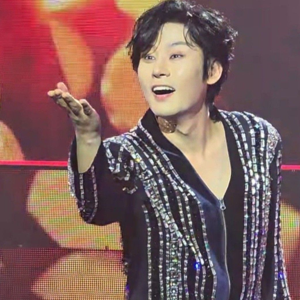 A moment captured by a fan of Kang Moonkyung