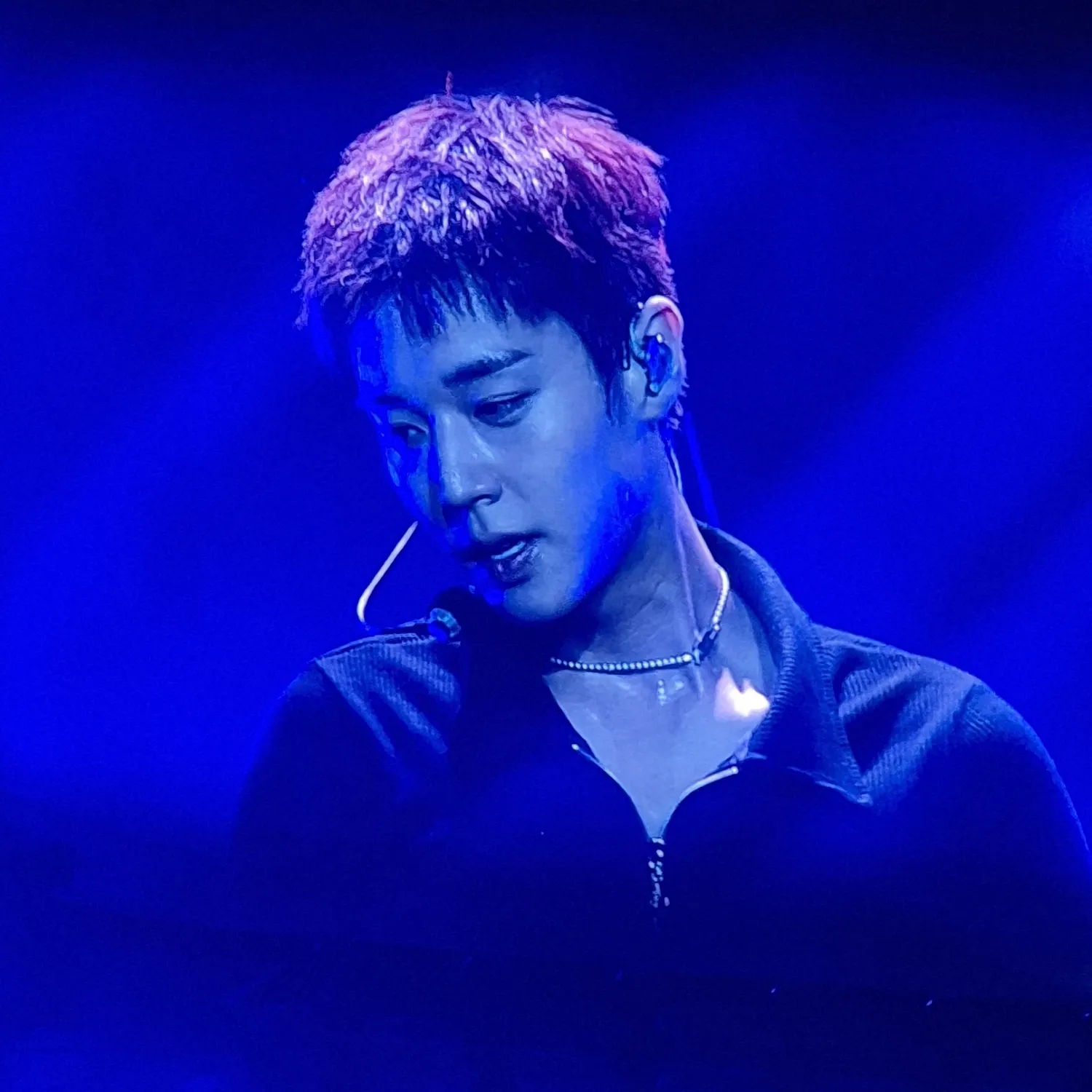 Behind-the-scenes cut of Park Jihoon