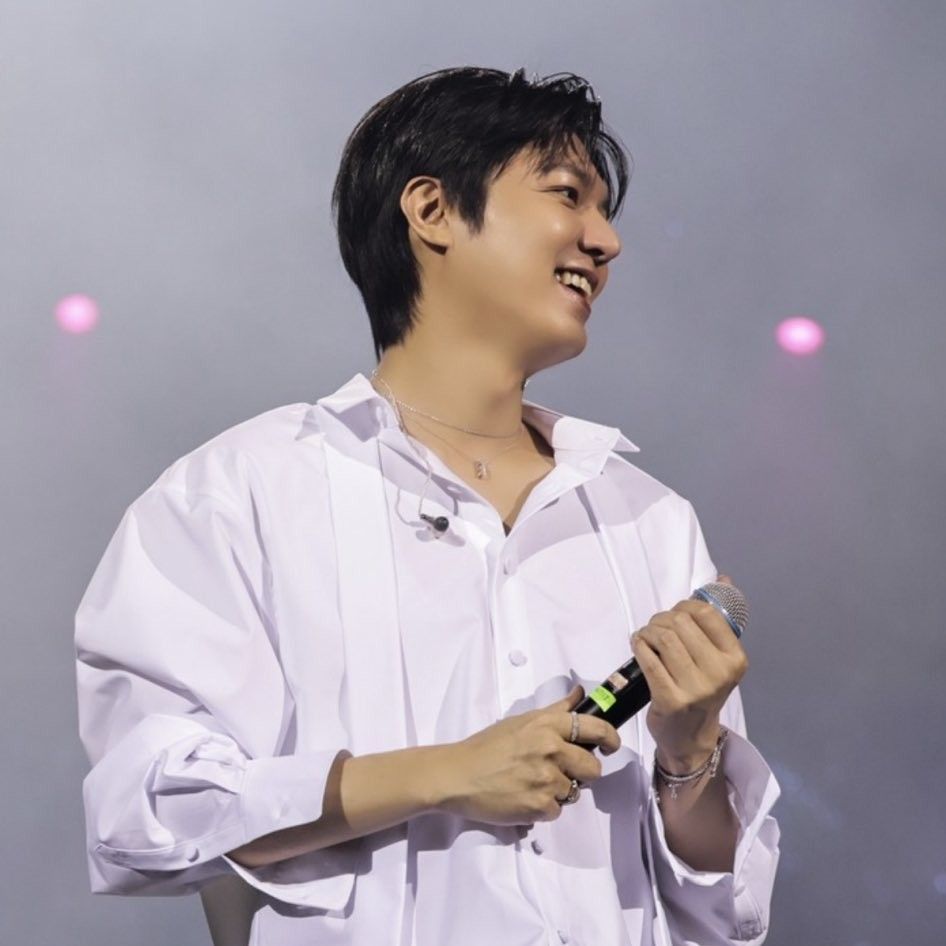 Recent activity shot of Lee Minho