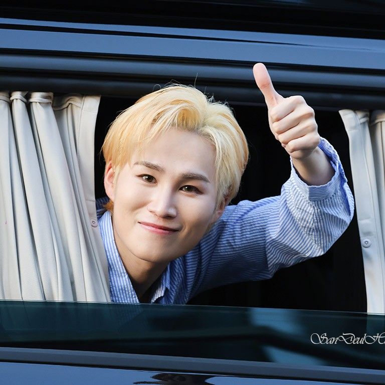 金熙栽的最新照片