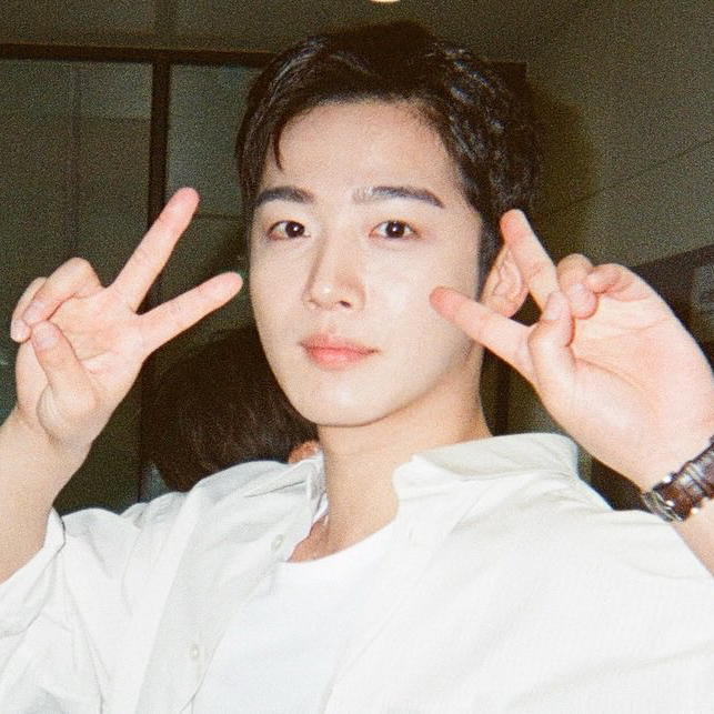 김요한의 비하인드 컷