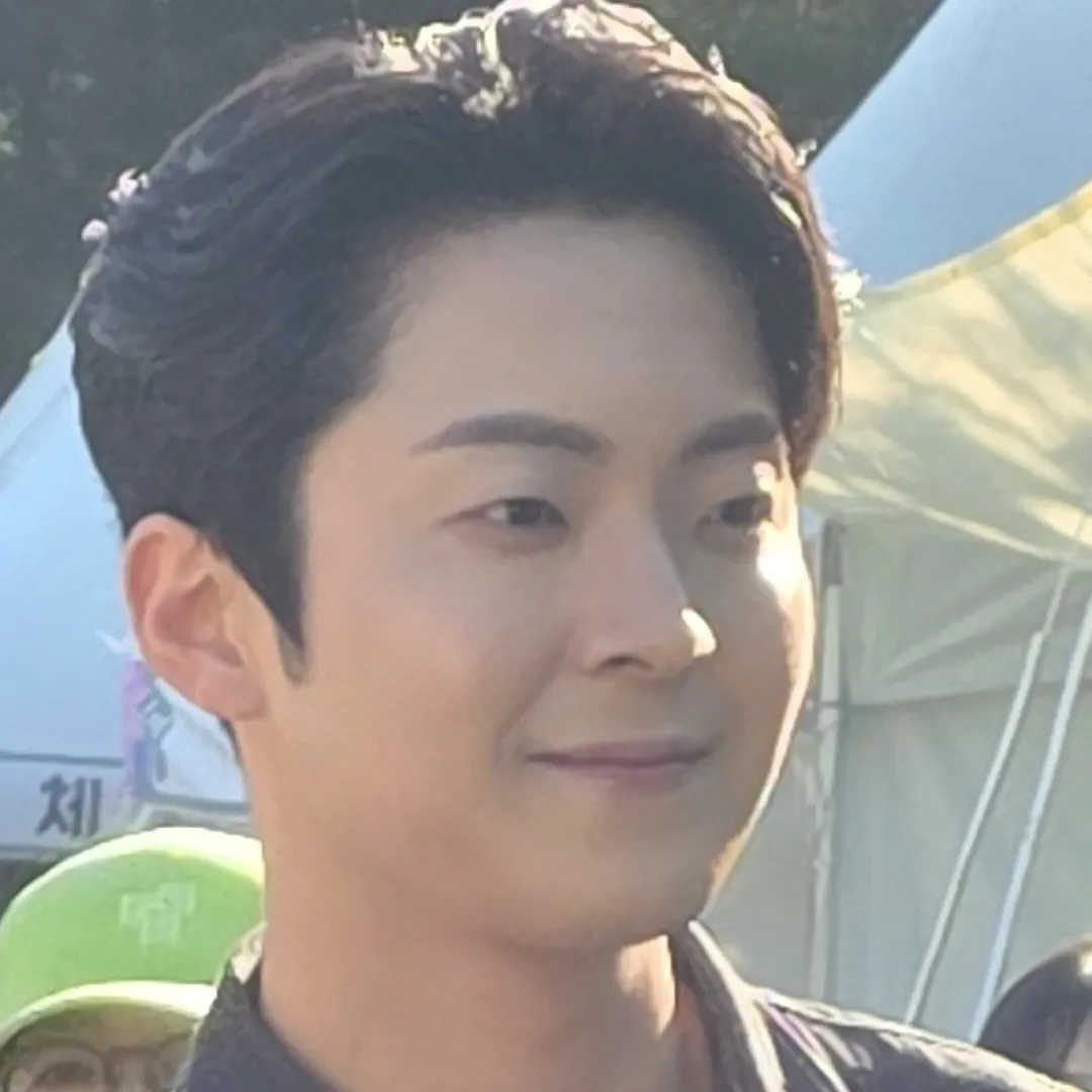 Behind-the-scenes cut of Park Minsu