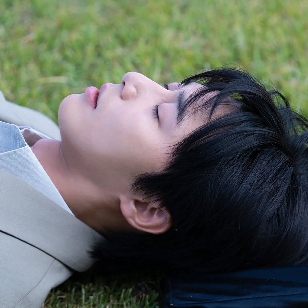 Recent activity shot of Park Seojoon