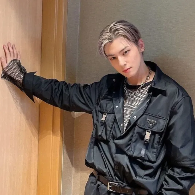 Behind-the-scenes cut of Cha Eunwoo