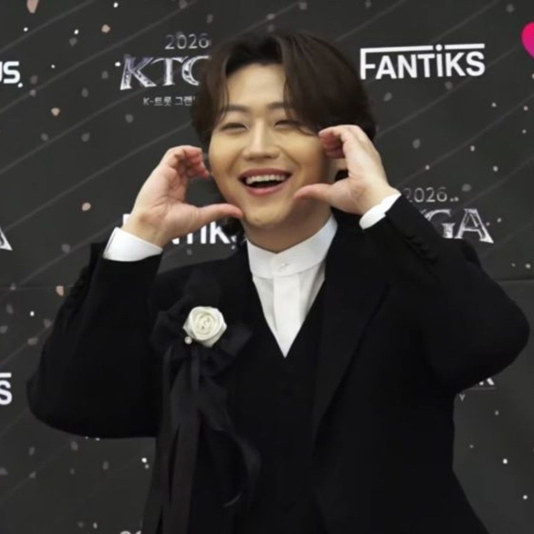 Behind-the-scenes cut of Min Soohyun