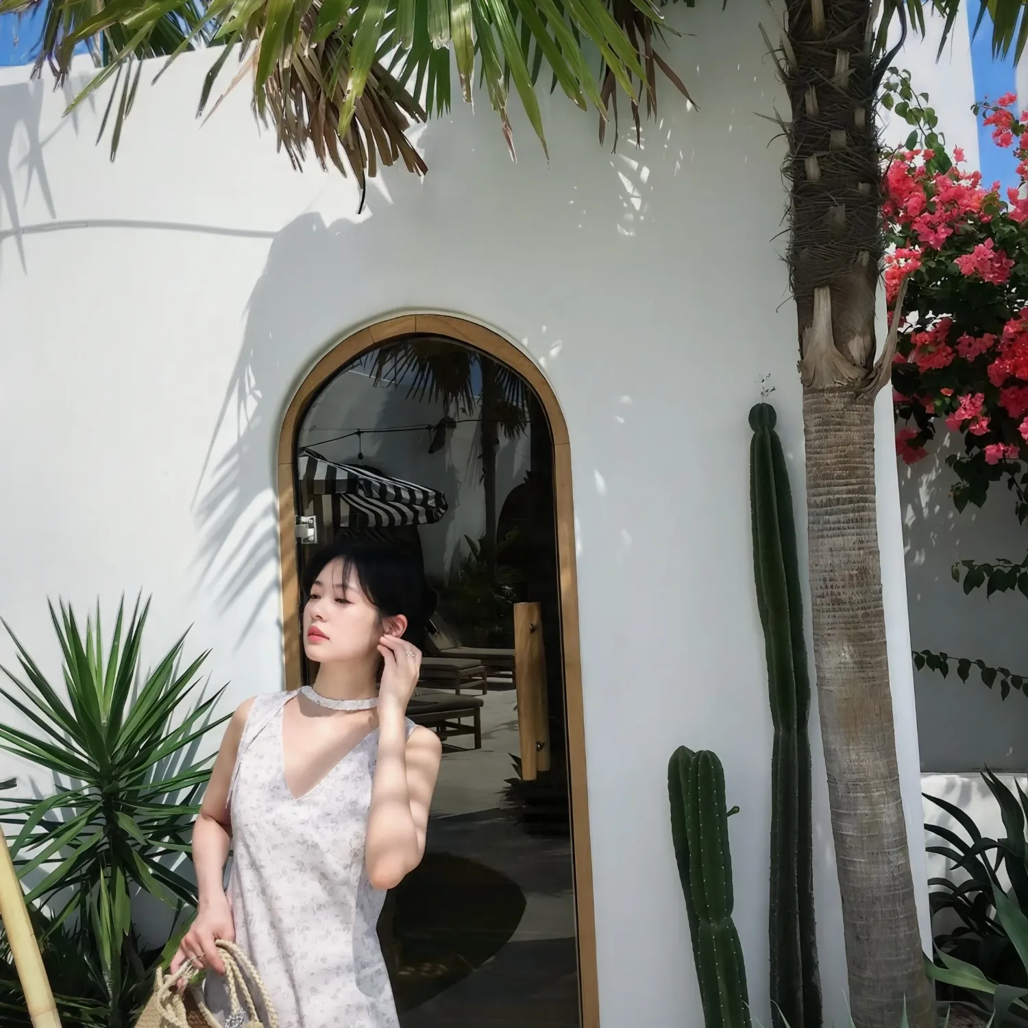 Behind-the-scenes cut of Jung Somin