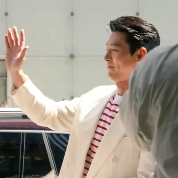 Latest photo of Hyun Bin