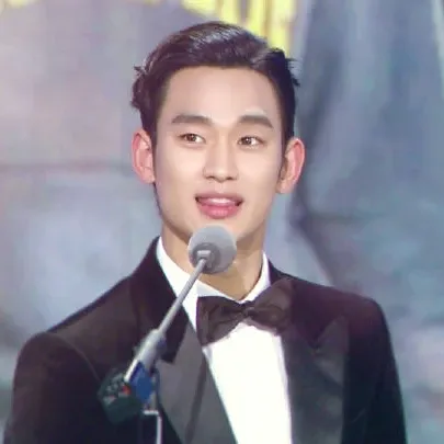 Behind-the-scenes cut of Kim Soohyun