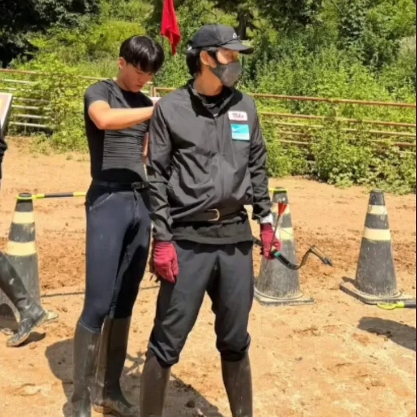 Cuplikan di balik layar dari Lee Joongi