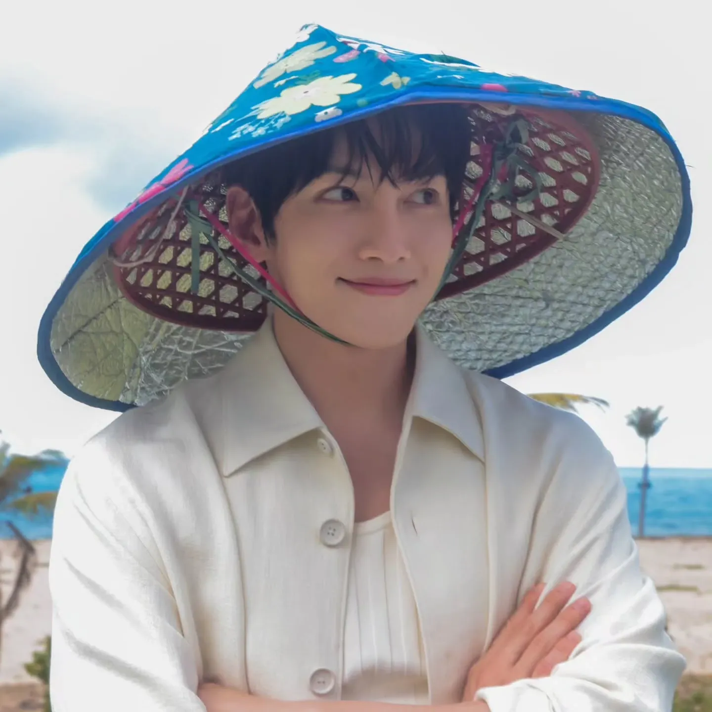 Behind-the-scenes cut of Ji Changwook