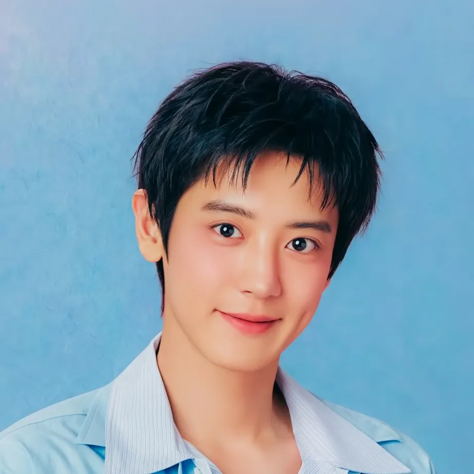 Latest photo of Chanyeol