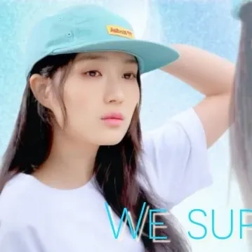 Latest photo of Kim Hyeyoon