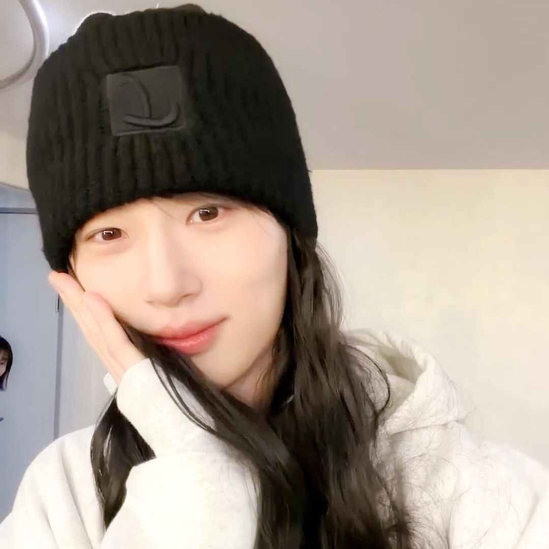 Recent activity shot of Byeon Wooseok