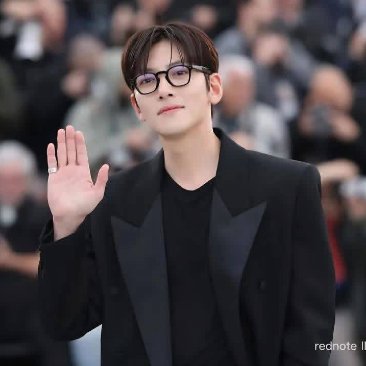 Recent activity shot of Ji Changwook