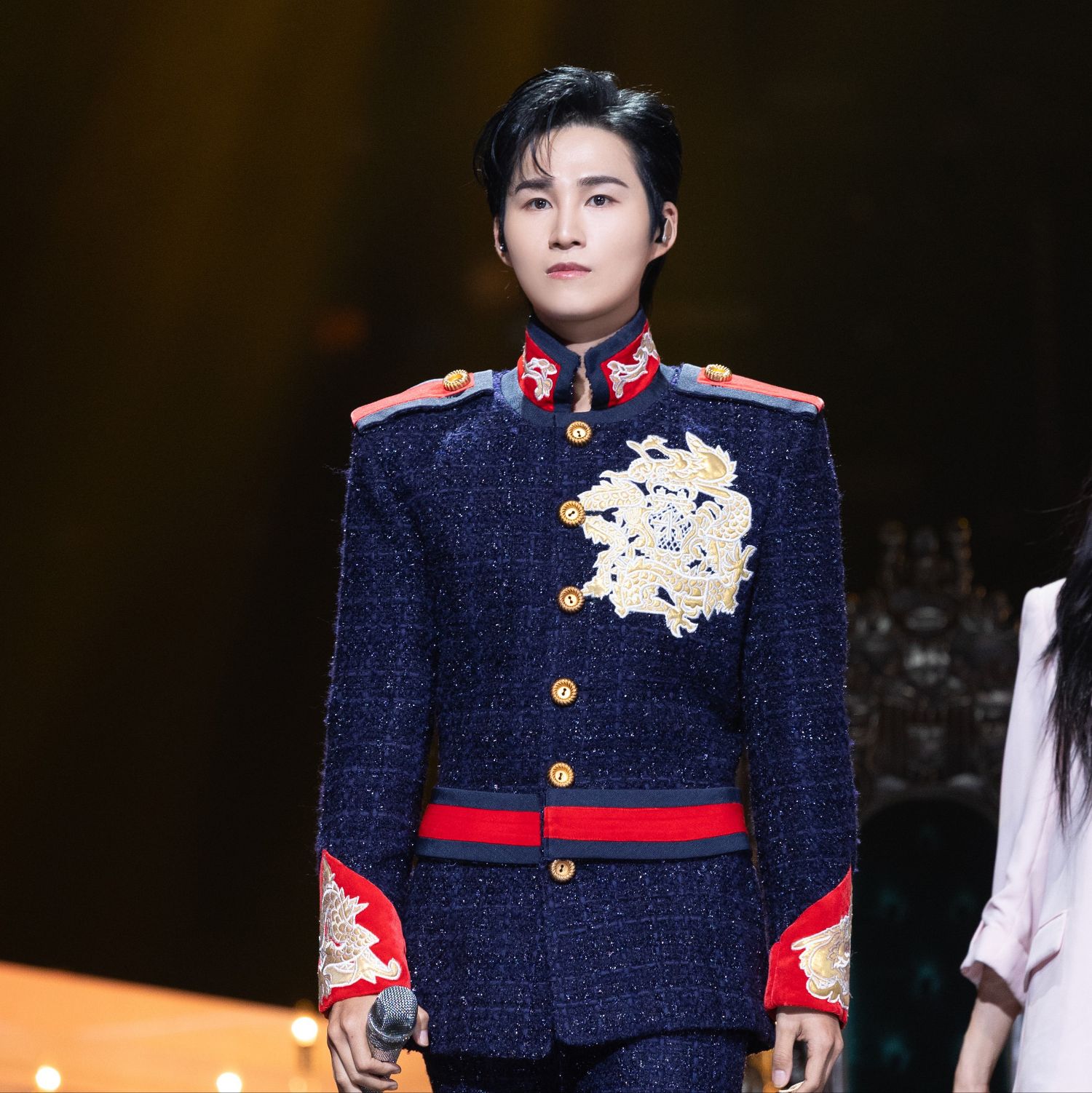 김희재의 비하인드 컷