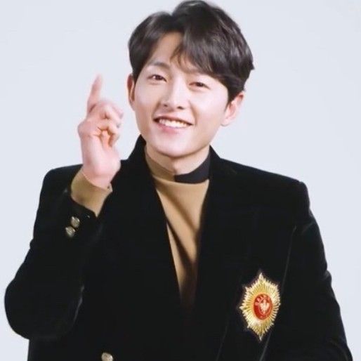 Cuplikan di balik layar dari Song Joongki