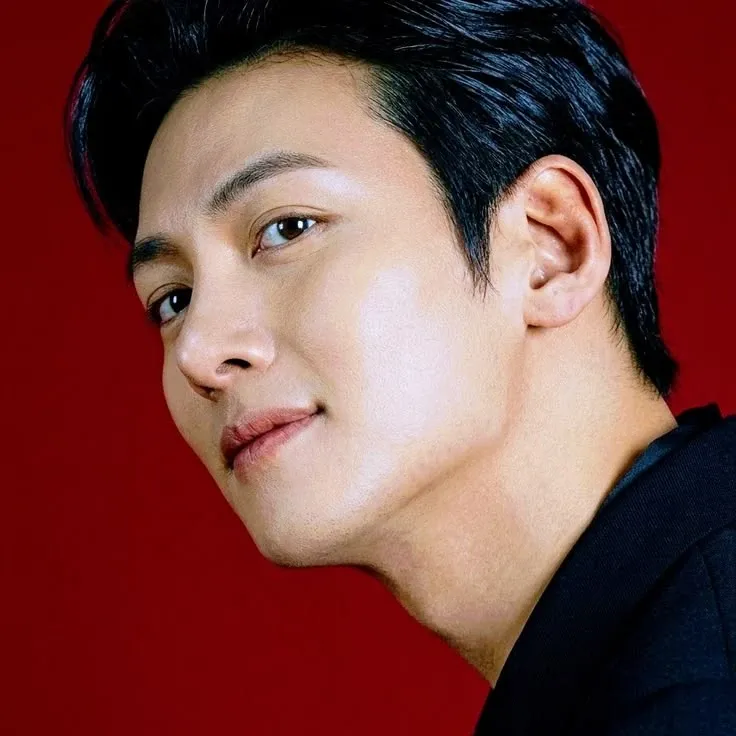 Latest photo of Ji Changwook