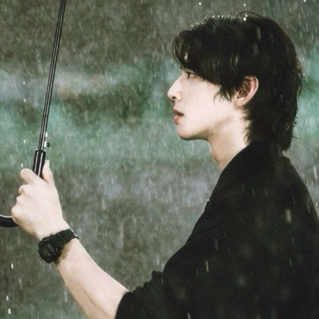 Behind-the-scenes cut of Cha Eunwoo