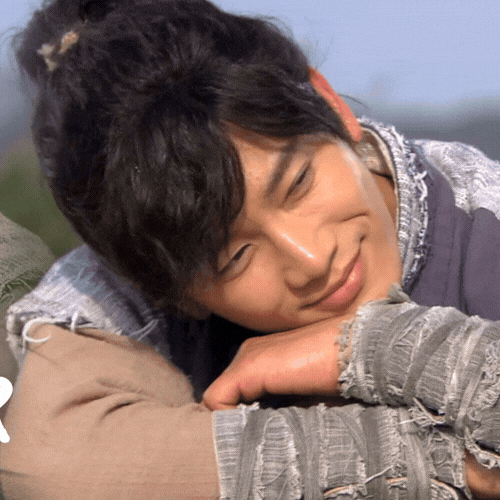 Behind-the-scenes cut of Ji Sung