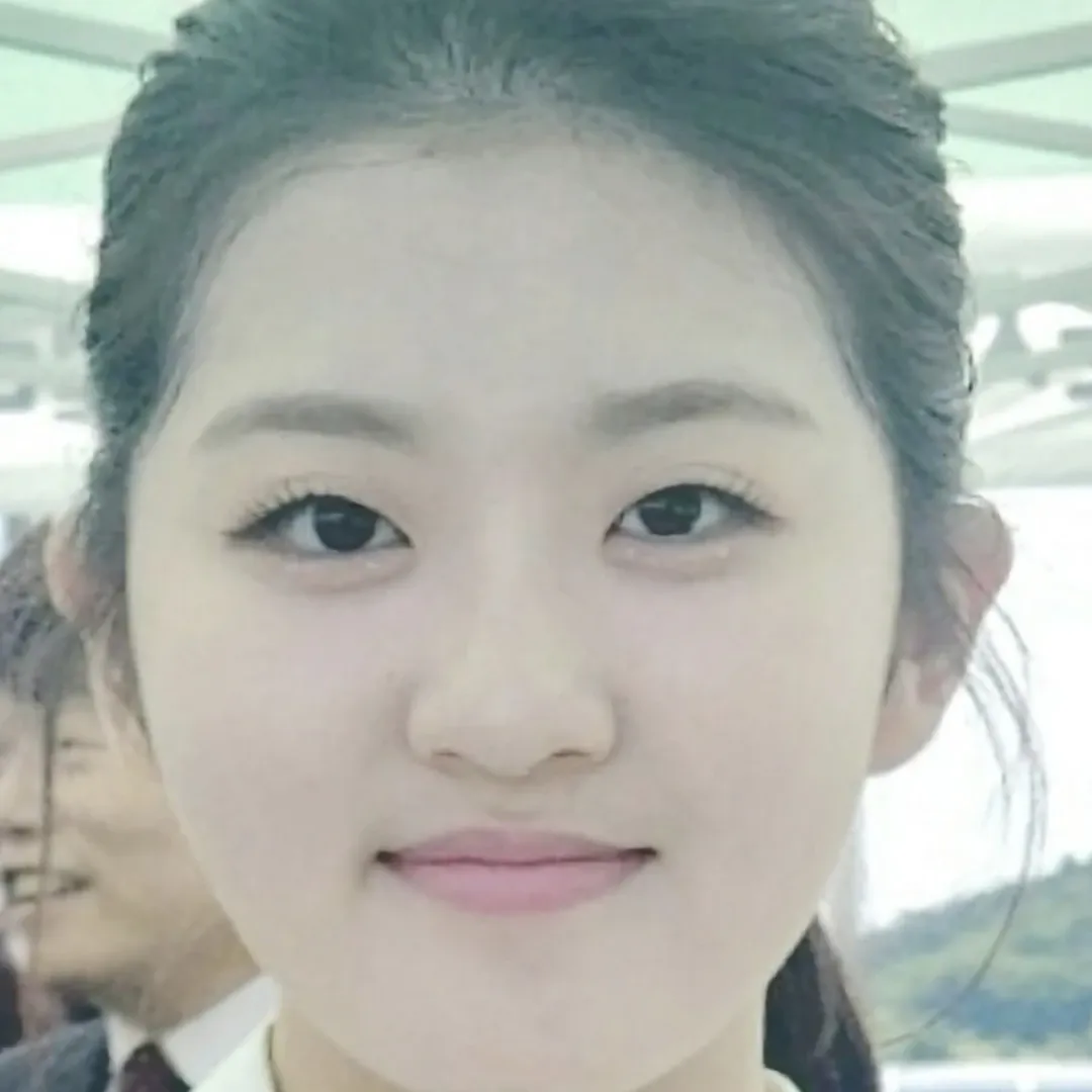 Latest photo of Yoon Yoonseo