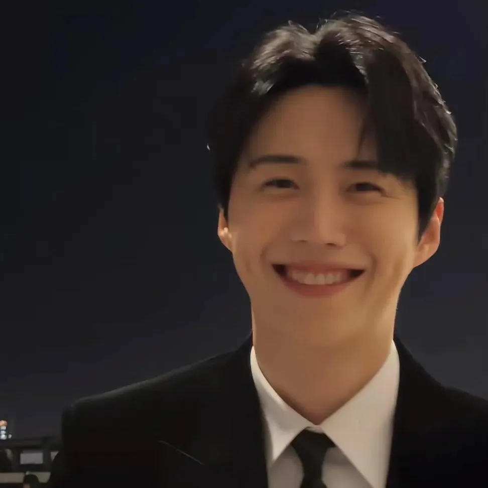 Cuplikan di balik layar dari Kim Seonho